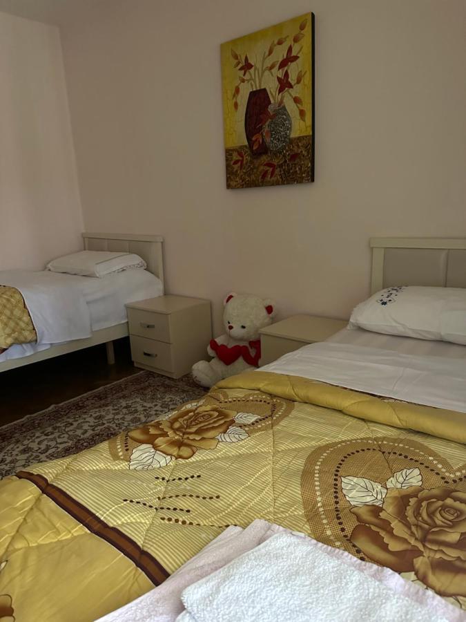 Hôtel Hoxha House à Krujë Extérieur photo
