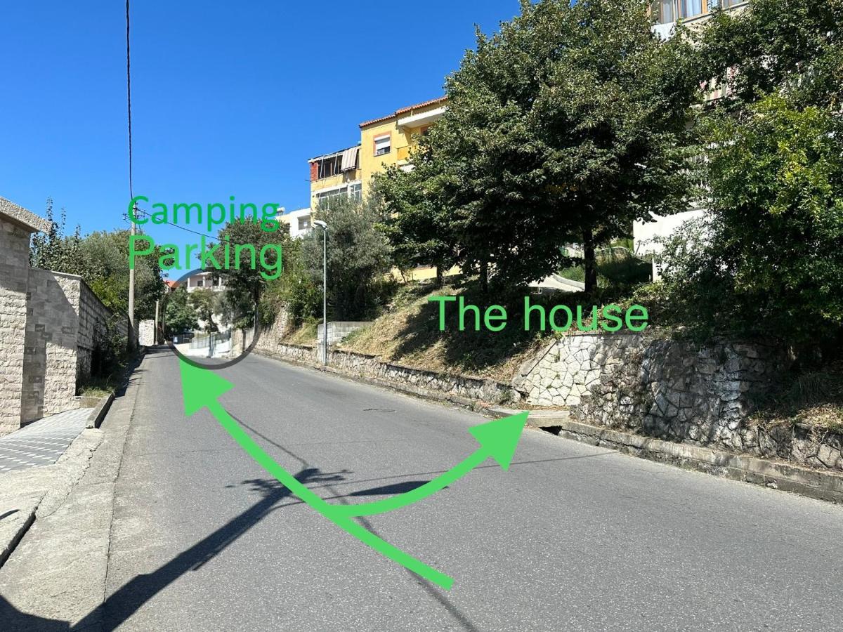 Hôtel Hoxha House à Krujë Extérieur photo